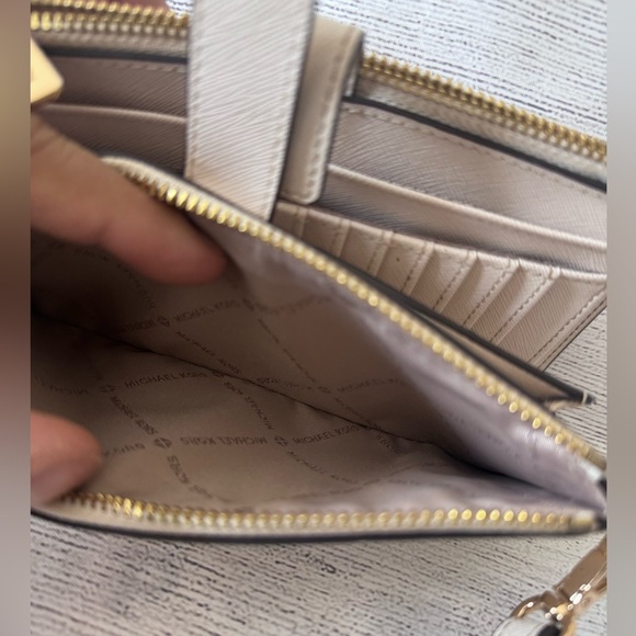 Michael Kors Wallet Wristlet - Picture 4 of 6